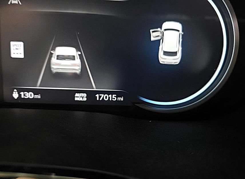 Used 2025 Genesis Electrified GV70 AWD/4WD image 8