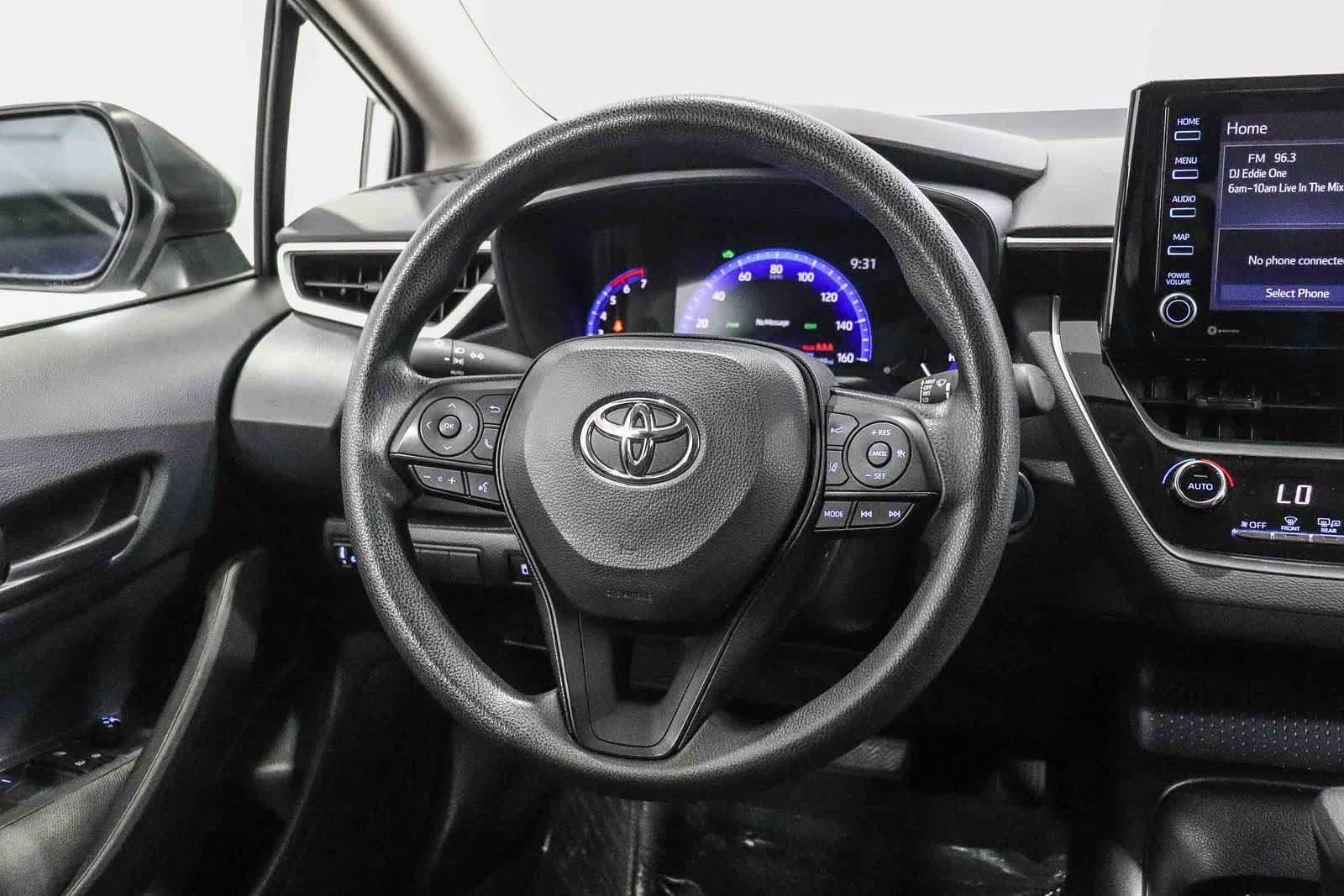 Used 2022 Toyota Corolla LE FWD image 15