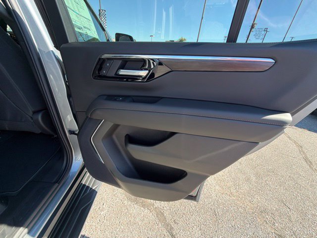 New 2026 Chevrolet Tahoe LS w/ LPO, Dark Essentials Package AWD/4WD image 35