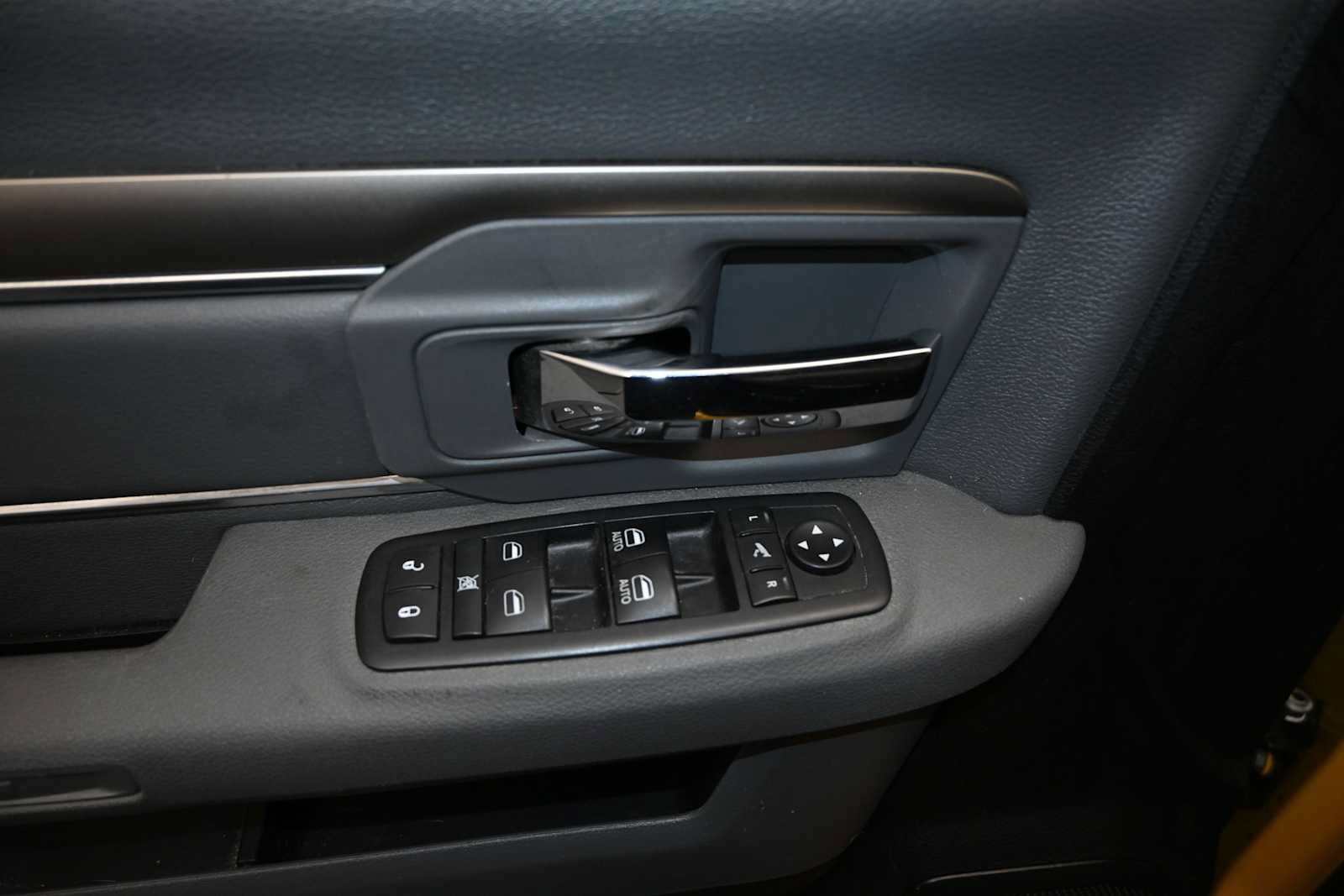 Used 2016 RAM 1500 Big Horn AWD/4WD image 18