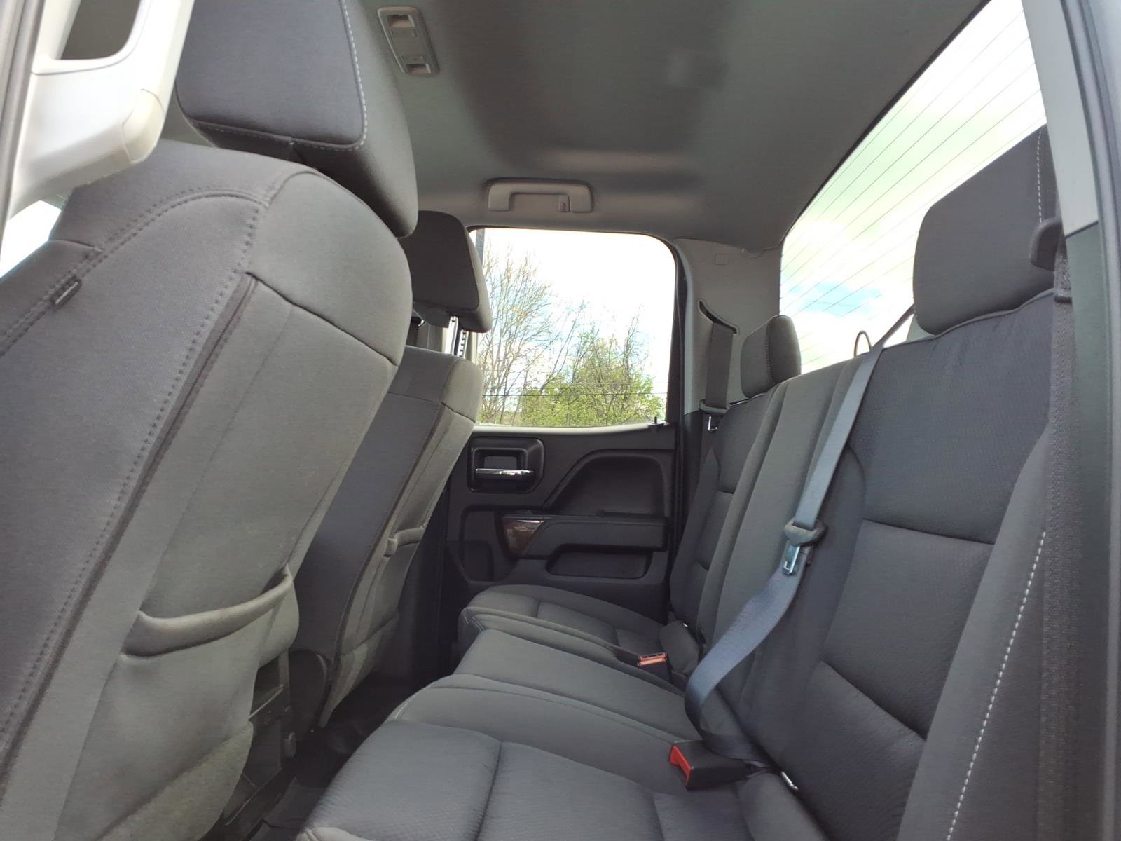 Used 2018 GMC Sierra 2500 SLE w/ HD SLE Preferred Plus Package AWD/4WD image 11