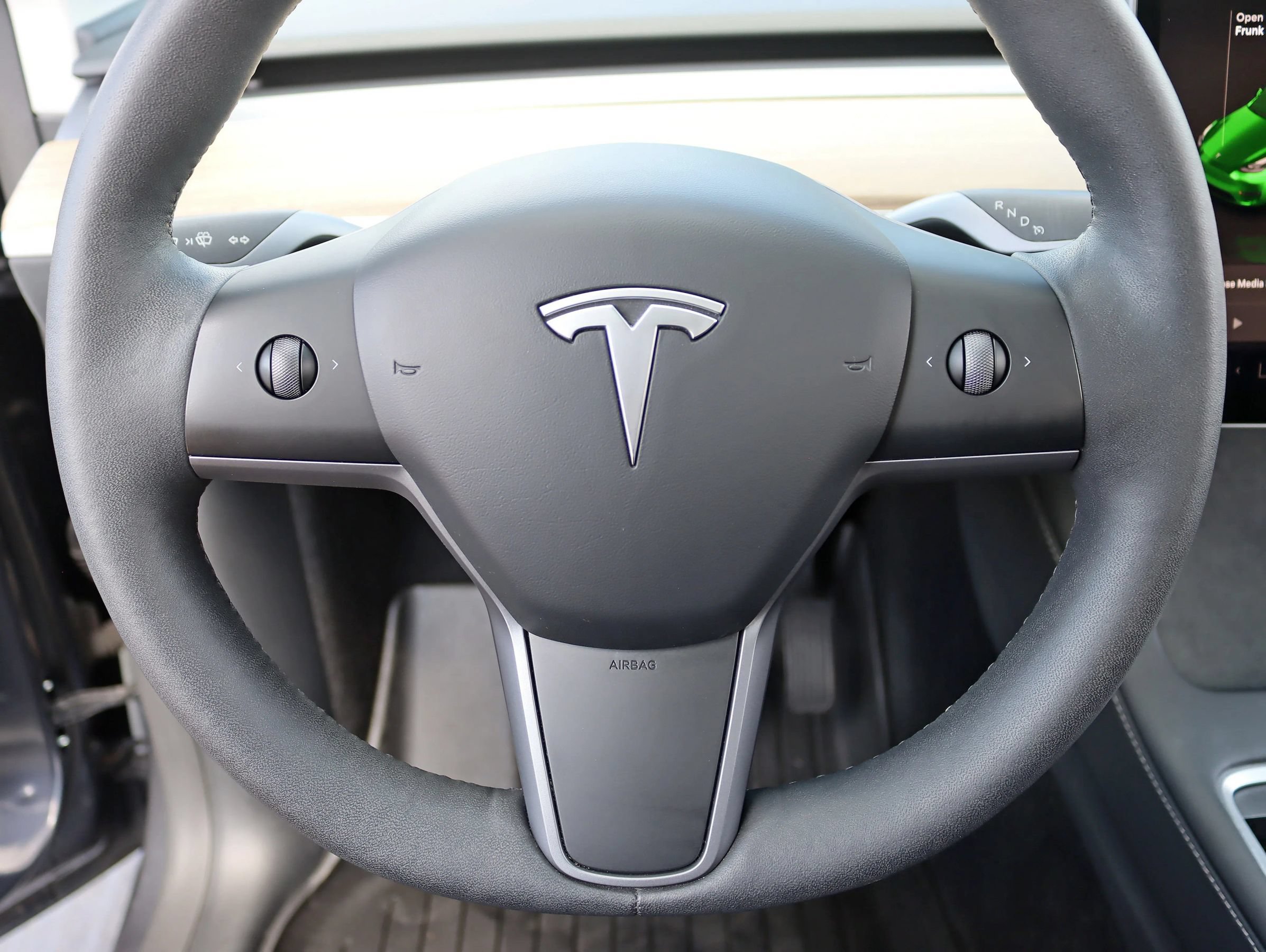 Used 2023 Tesla Model Y Long Range AWD/4WD image 18
