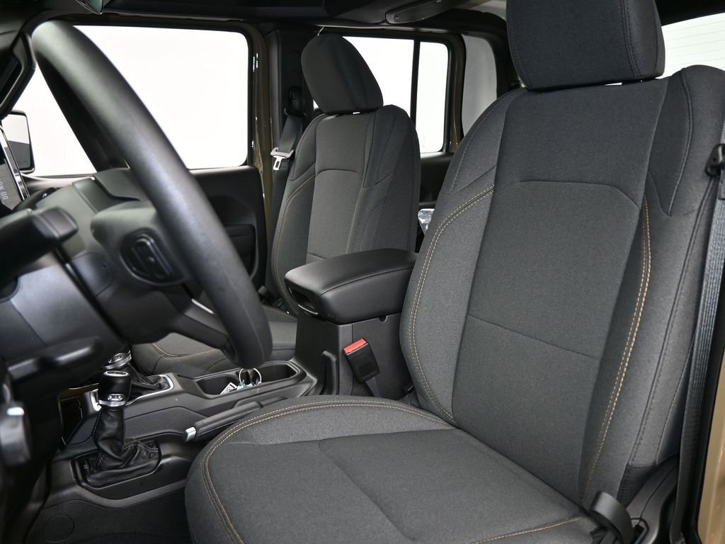 New 2026 Jeep Gladiator Sport AWD/4WD image 10