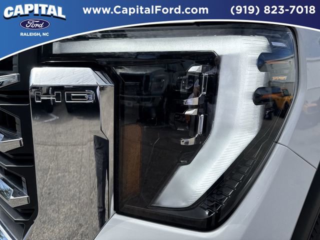 Used 2024 GMC Sierra 2500 SLT w/ SLT Premium Package image 11