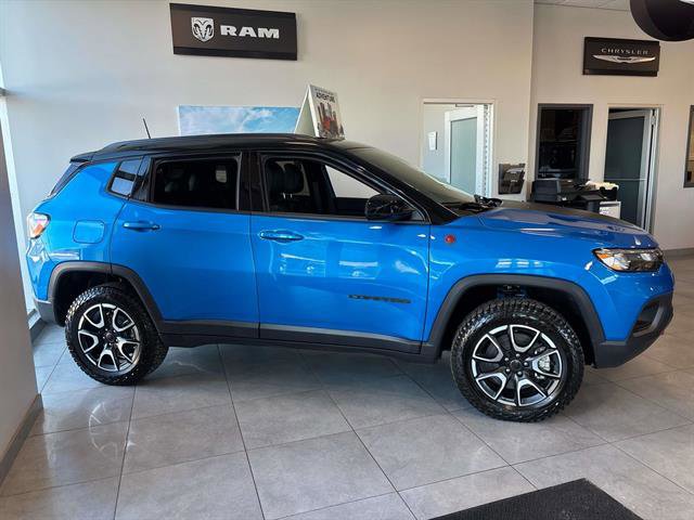 New 2026 Jeep Compass Trailhawk w/ Sun, Sound & Navigation Group image 2
