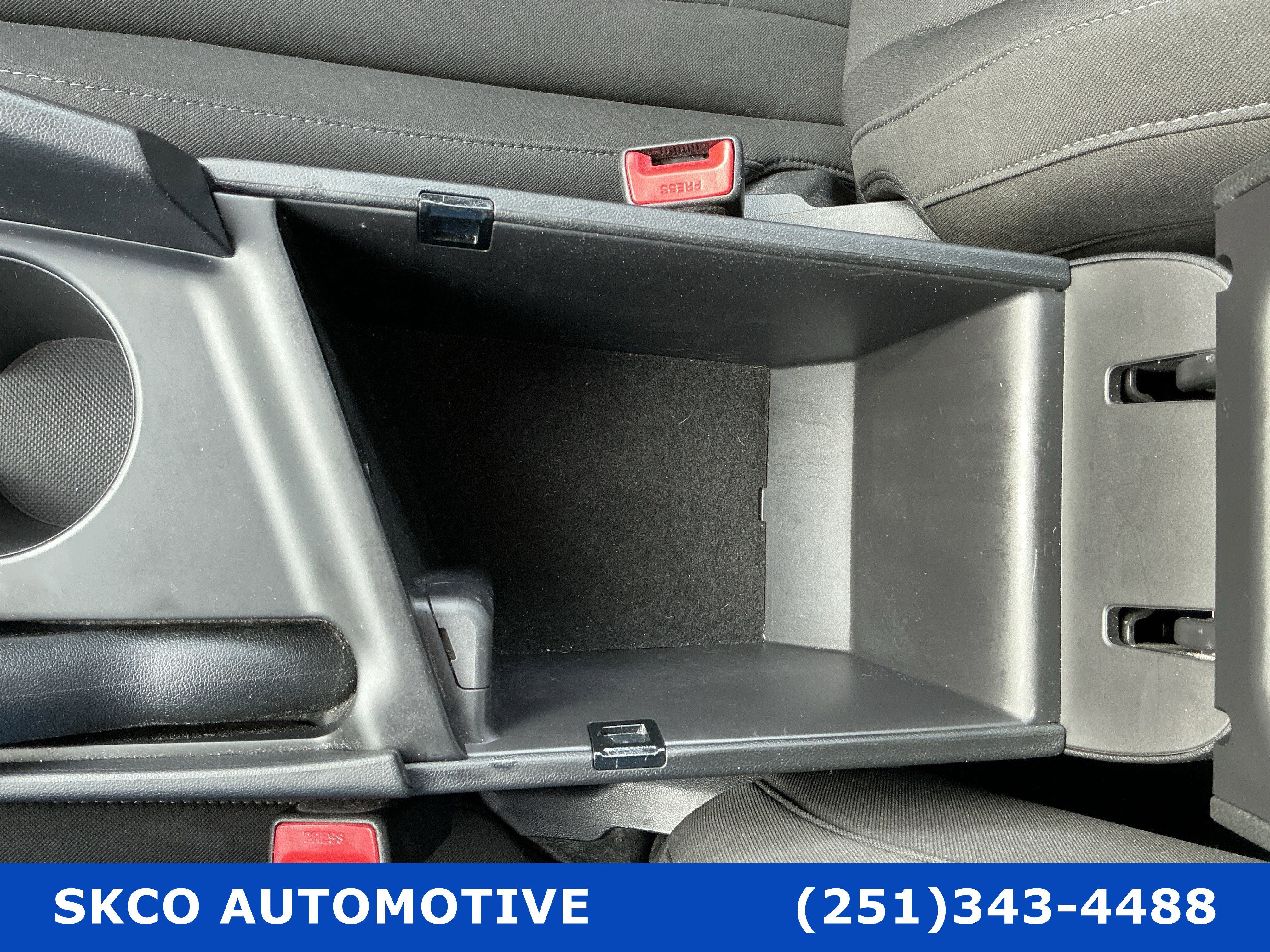 Used 2024 Hyundai Elantra SEL FWD image 25