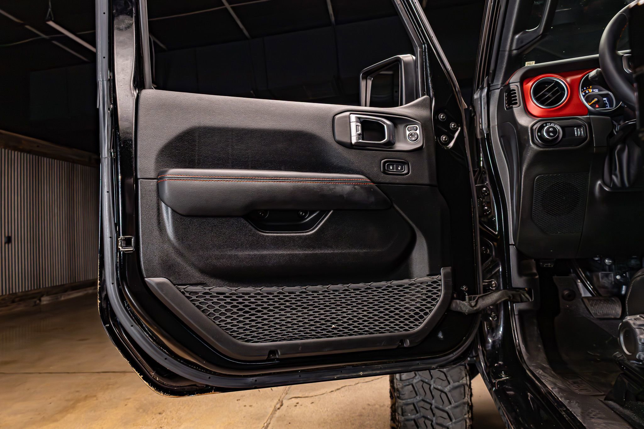 Used 2023 Jeep Gladiator Rubicon w/ LED Lighting Group image 26