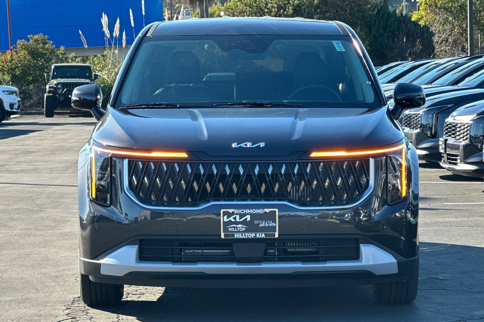 New 2026 Kia Carnival LXS image 9