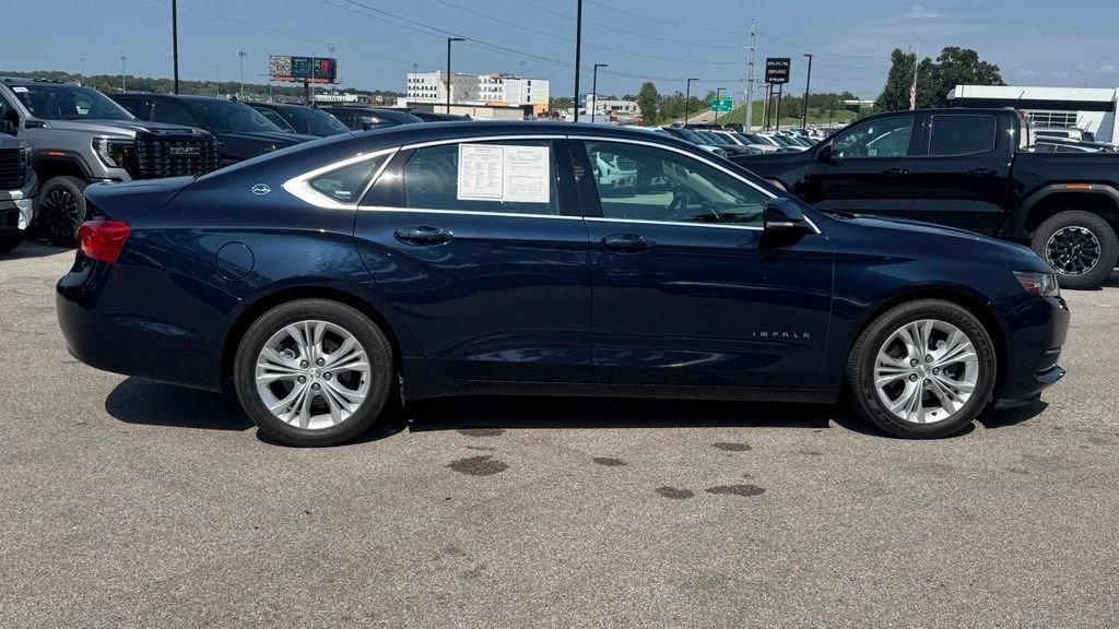 Used 2015 Chevrolet Impala LT w/ Convenience Package FWD image 2