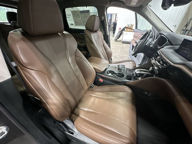 Used 2023 Acura MDX w/ Technology Package FWD image 32