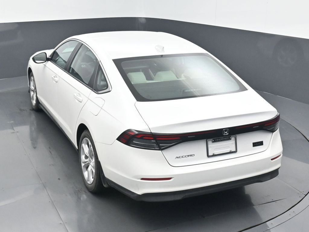 Used 2025 Honda Accord LX image 18