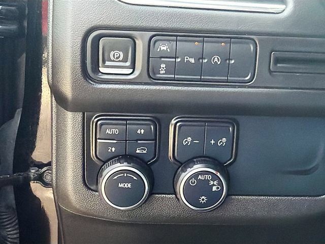Used 2024 Chevrolet Suburban LT AWD/4WD image 10