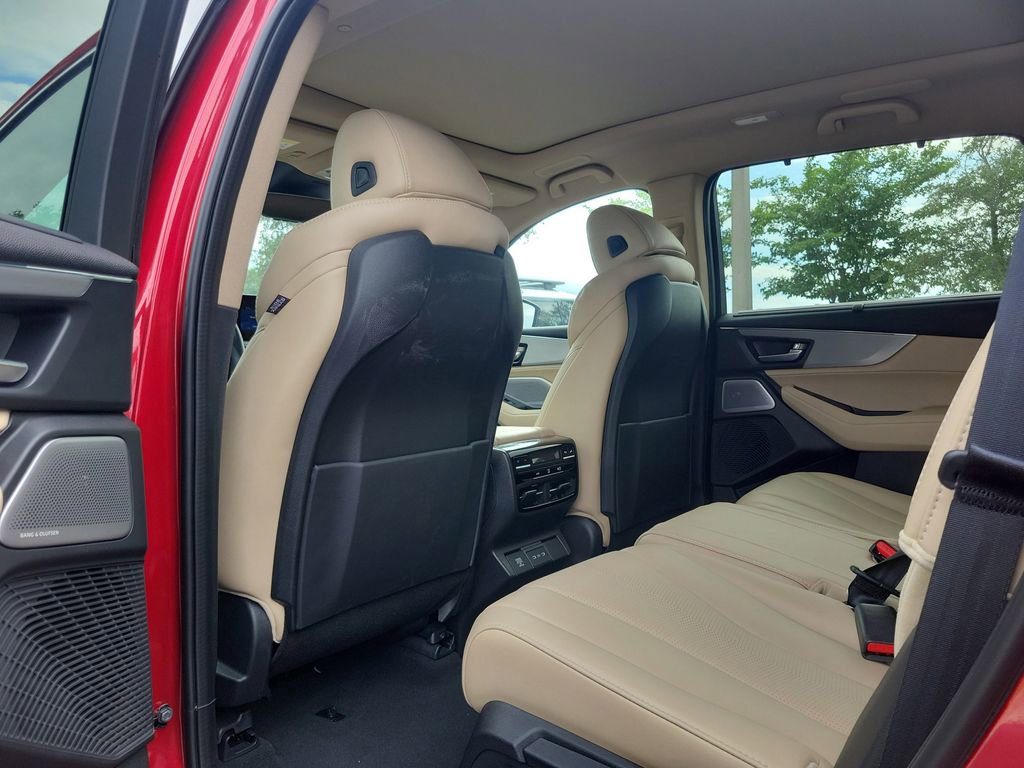 Certified 2025 Acura MDX FWD w/ Technology Package image 14