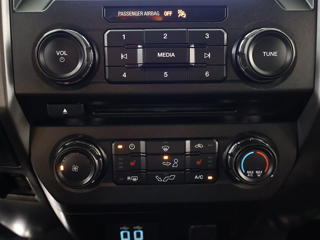 Used 2018 Ford F150 XLT w/ Equipment Group 302A Luxury AWD/4WD image 42