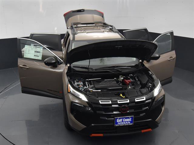 Certified 2025 Nissan Rogue SV image 41