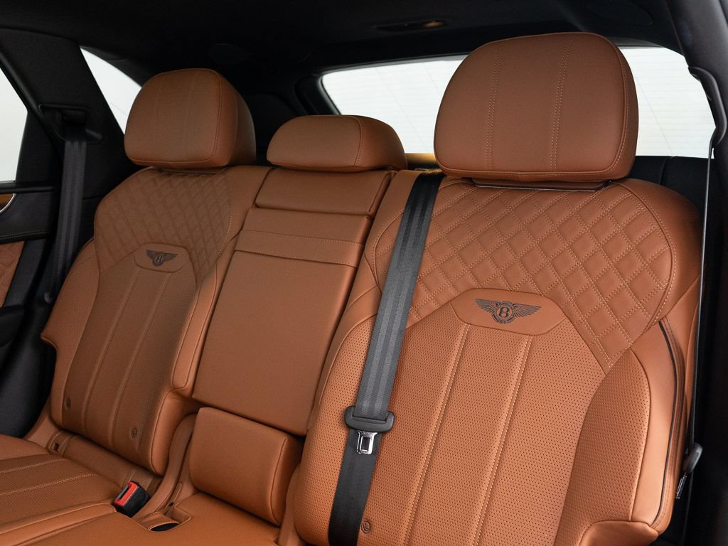 Certified 2022 Bentley Bentayga AWD/4WD image 25