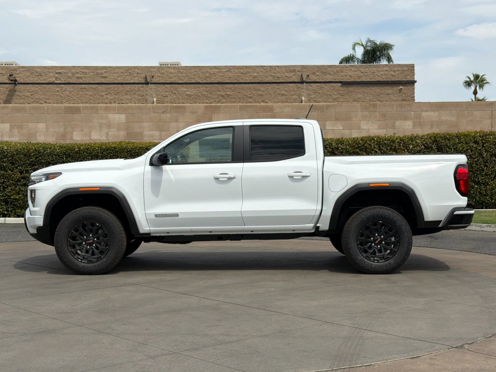 New 2026 GMC Canyon Elevation w/ Technology Package RWD image 7