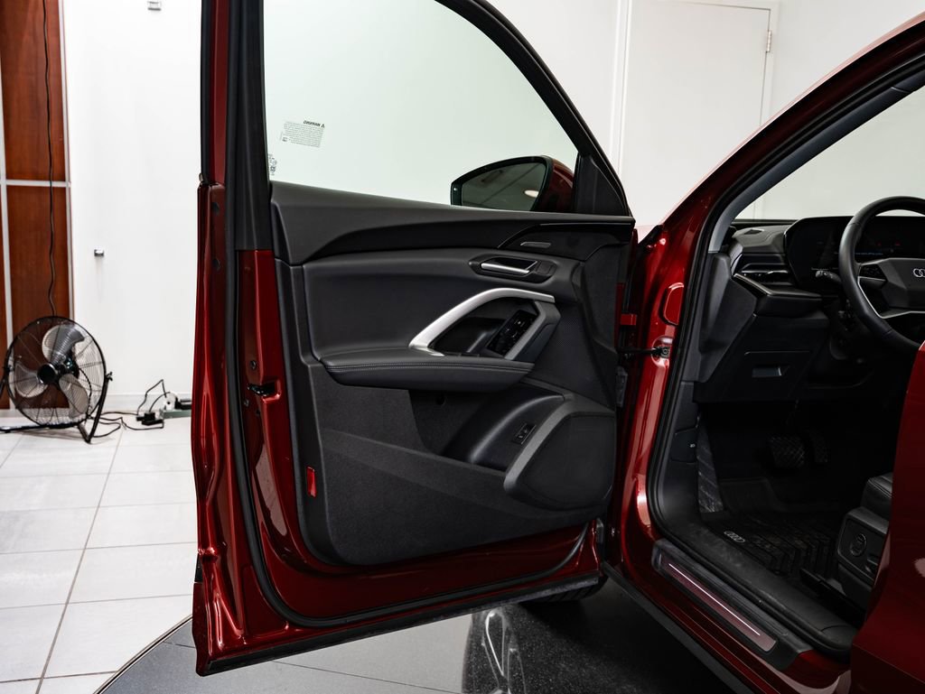 Used 2025 Audi Q5 Premium Plus w/ Premium Plus AWD/4WD image 26