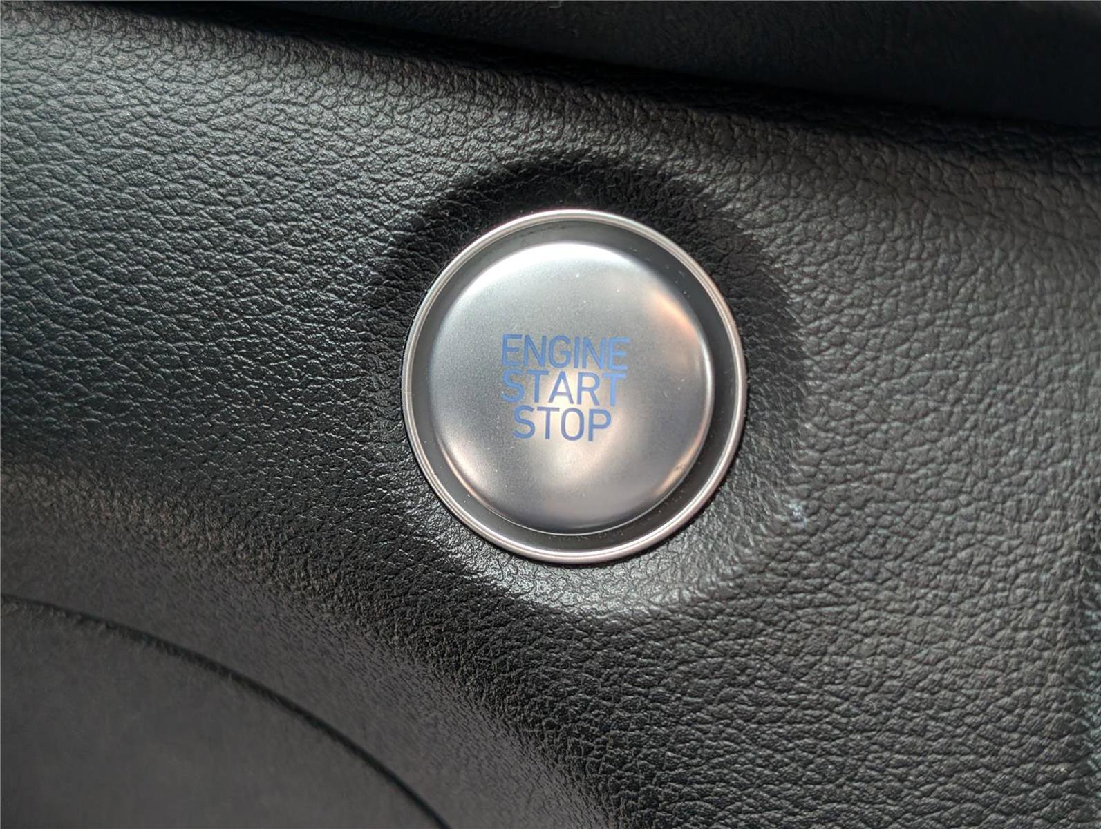 Used 2020 Hyundai Santa Fe Limited image 25