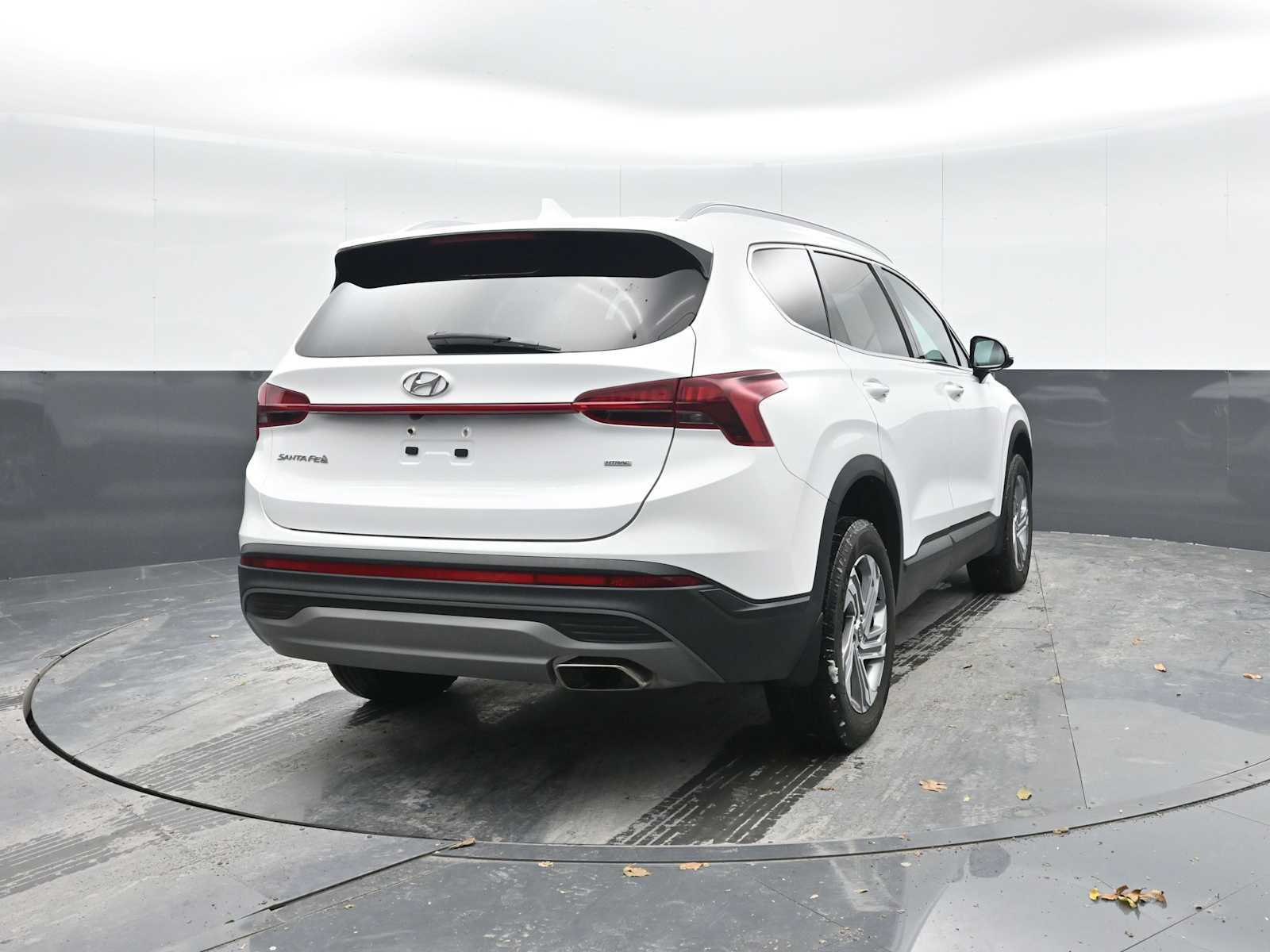 Used 2023 Hyundai Santa Fe SEL image 9