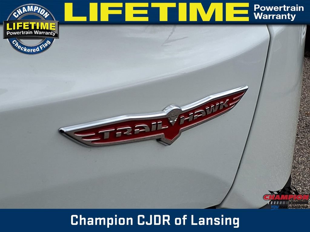Used 2023 Jeep Renegade Trailhawk AWD/4WD image 10