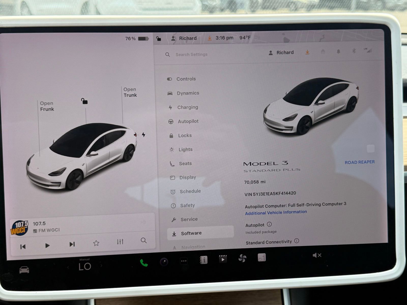 Used 2019 Tesla Model 3 Standard Range image 16