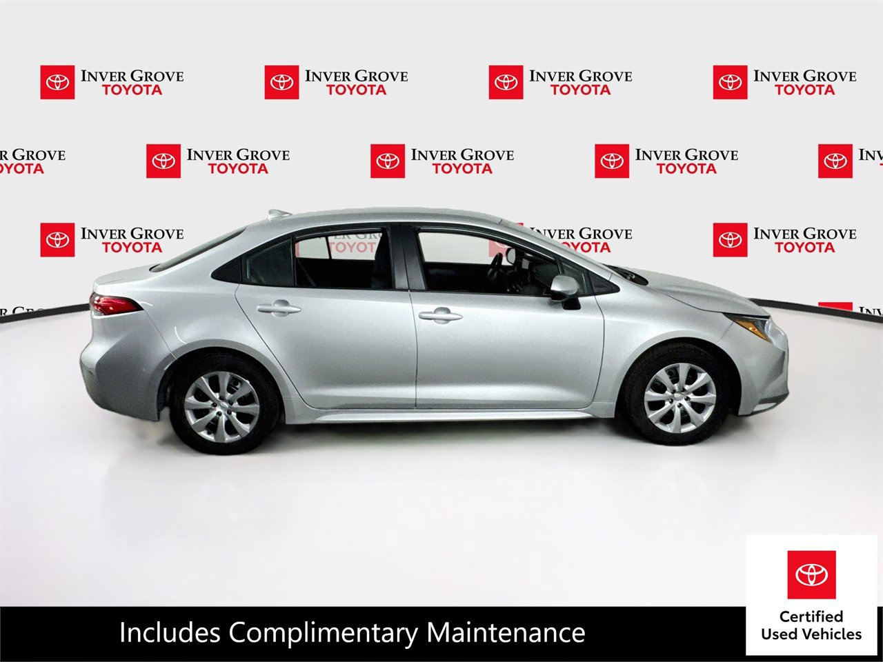 Certified 2025 Toyota Corolla LE FWD image 4