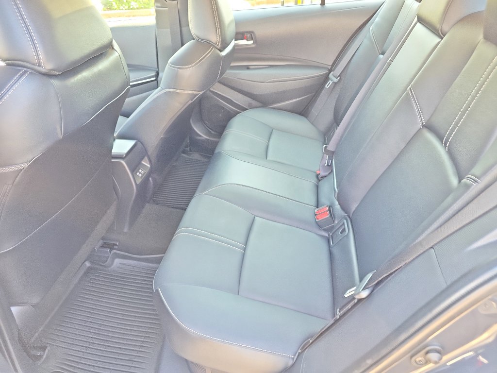 Used 2025 Toyota Corolla XLE image 14