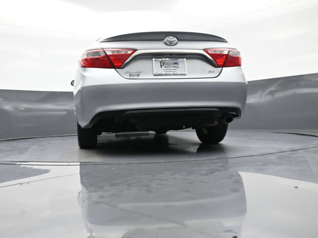 Certified 2017 Toyota Camry SE FWD image 29