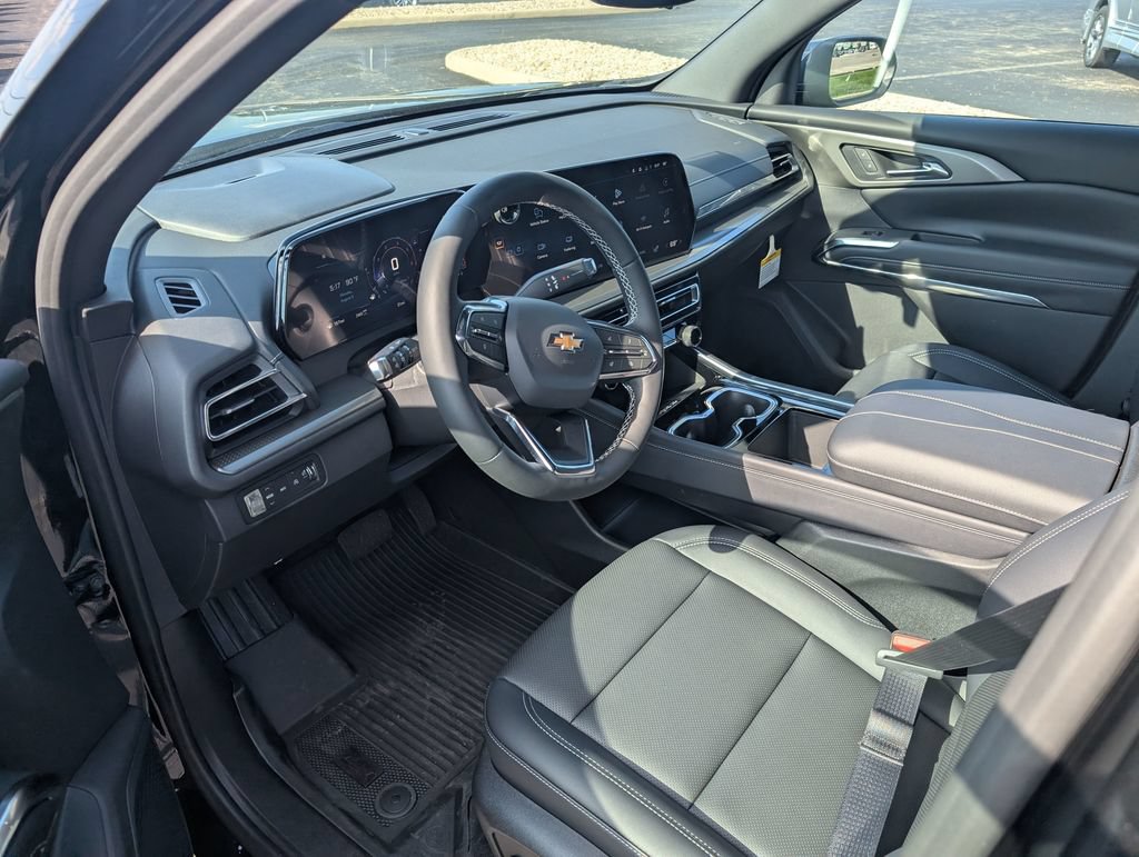 New 2026 Chevrolet Traverse LT w/ Driver Confidence Package AWD/4WD image 12