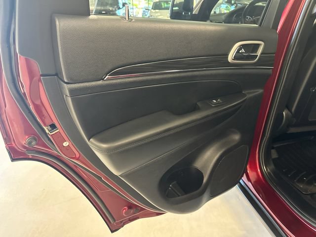 Used 2022 Jeep Grand Cherokee Limited AWD/4WD image 32