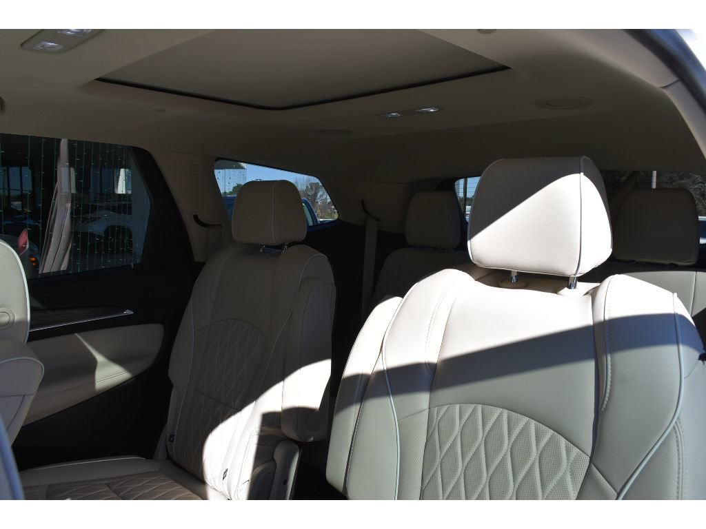 Used 2023 Buick Enclave Avenir w/ Avenir Technology Package image 29