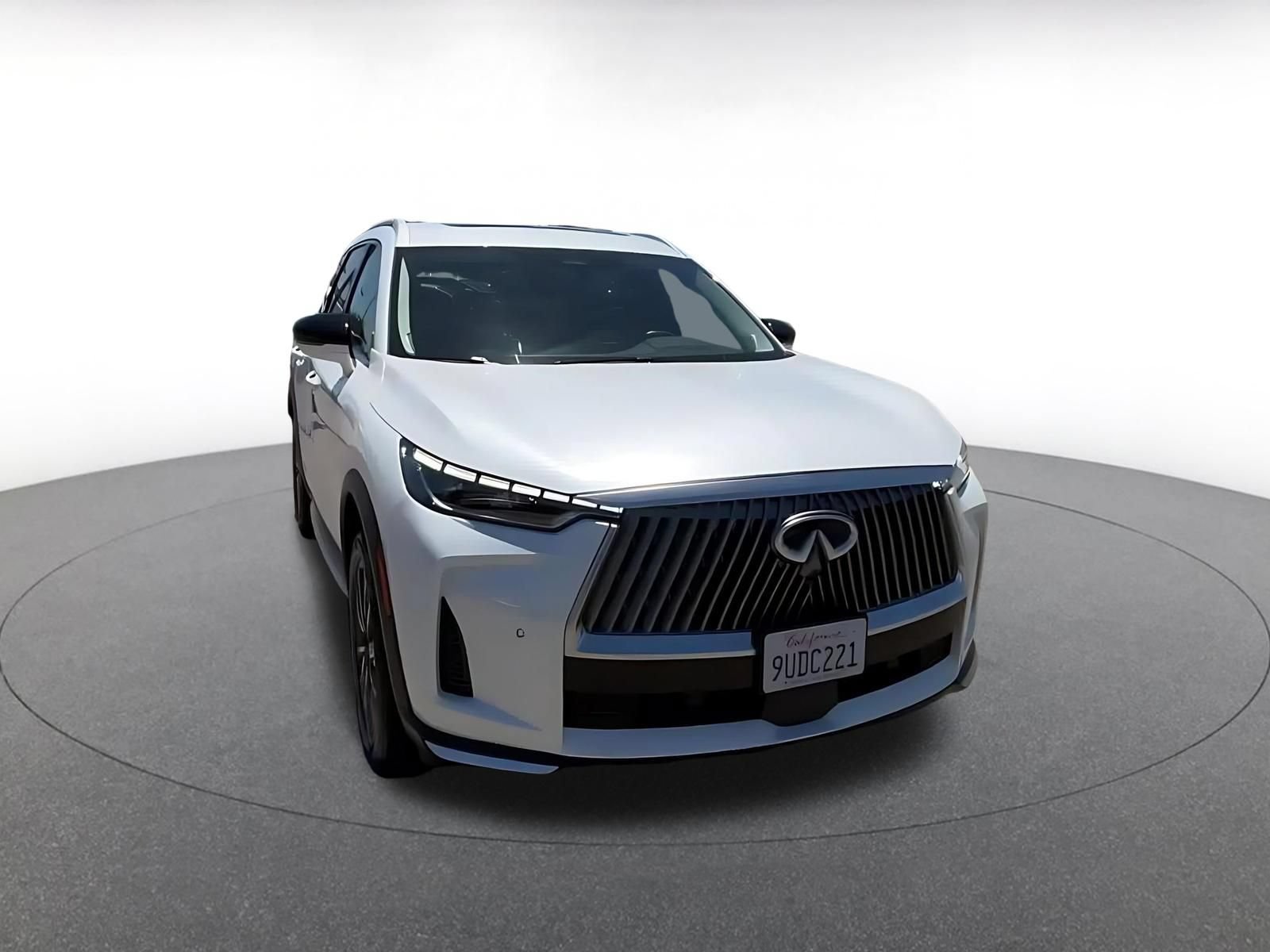Used 2026 INFINITI QX60 Luxe AWD/4WD image 3