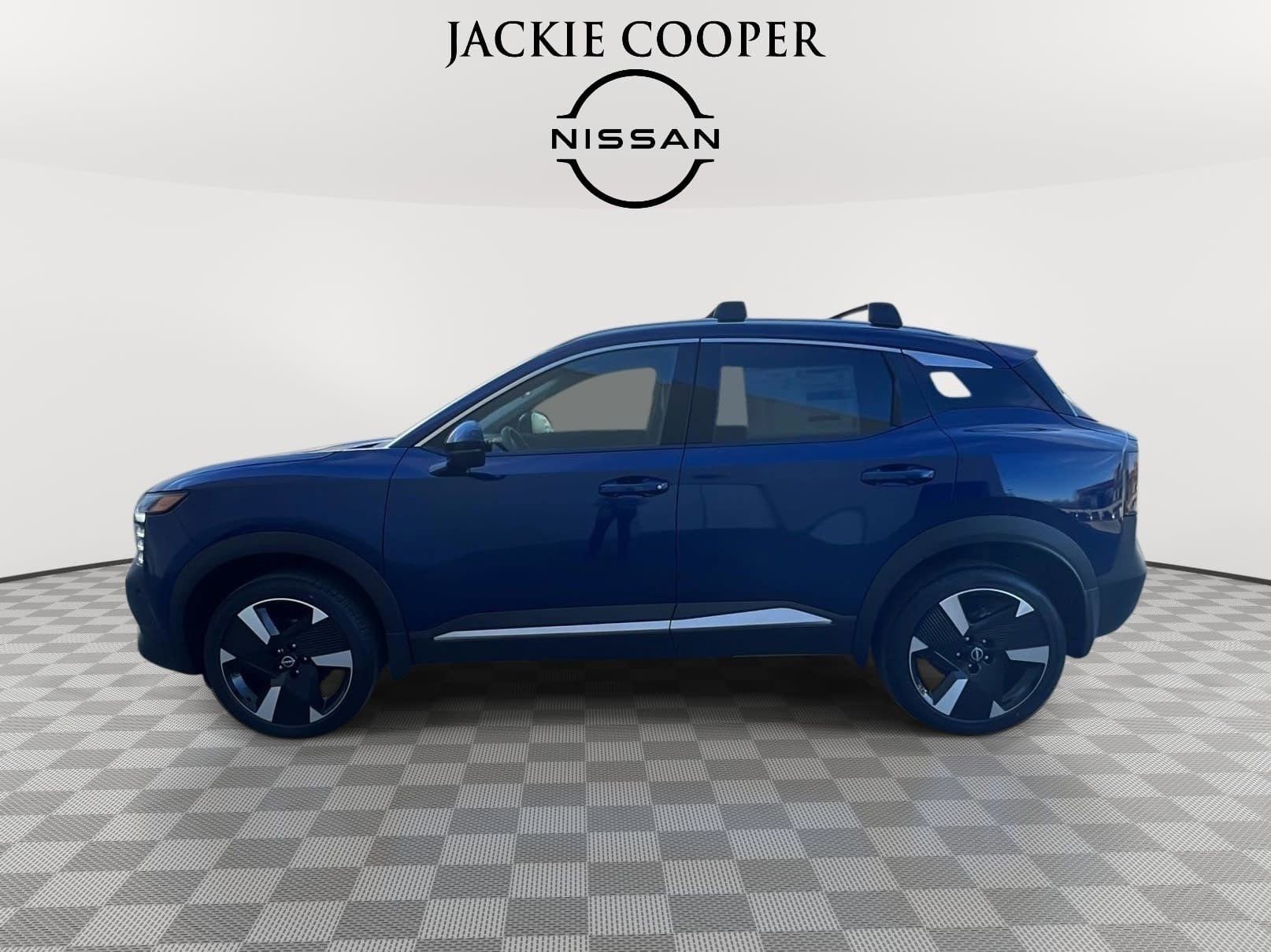 New 2026 Nissan Kicks SR w/ Cold Weather Package FWD image 2