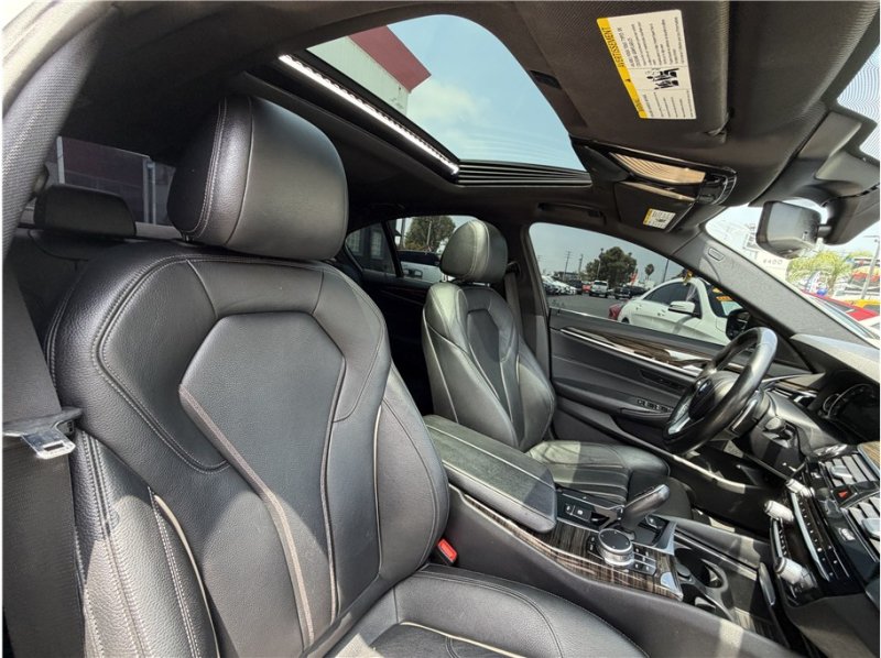 Used 2018 BMW 540i RWD image 33
