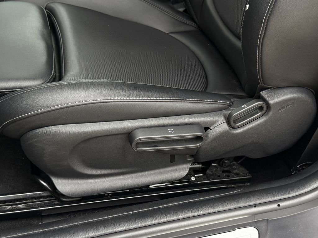 Used 2016 MINI Cooper 2-Door Hardtop FWD image 26