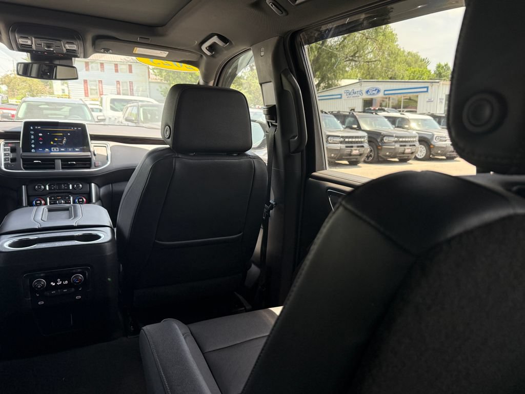 Used 2023 Chevrolet Tahoe Z71 w/ Luxury Package AWD/4WD image 26