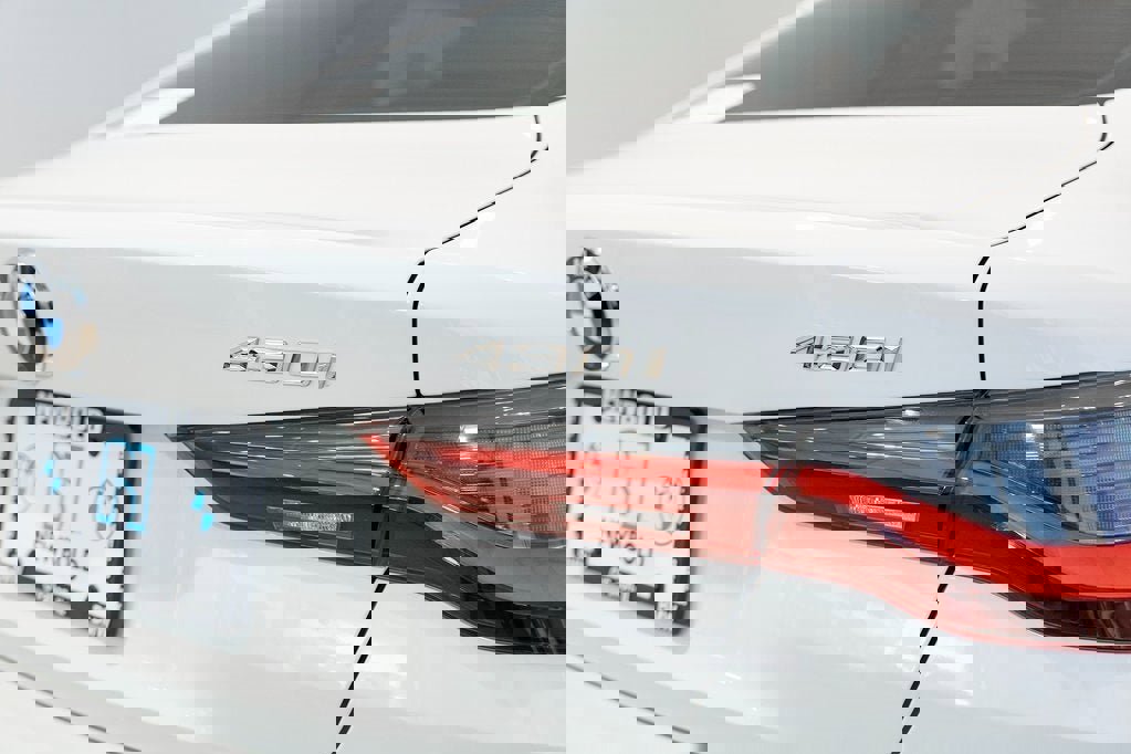 Used 2021 BMW 430i xDrive Coupe w/ Premium Package image 10