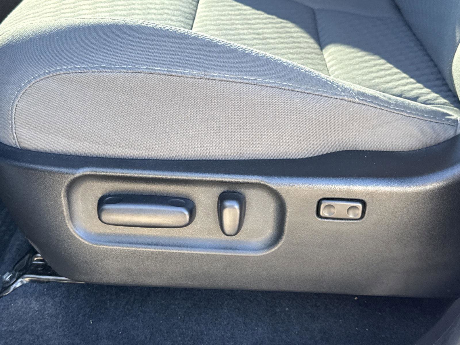 Used 2022 Toyota Tacoma SR5 image 16