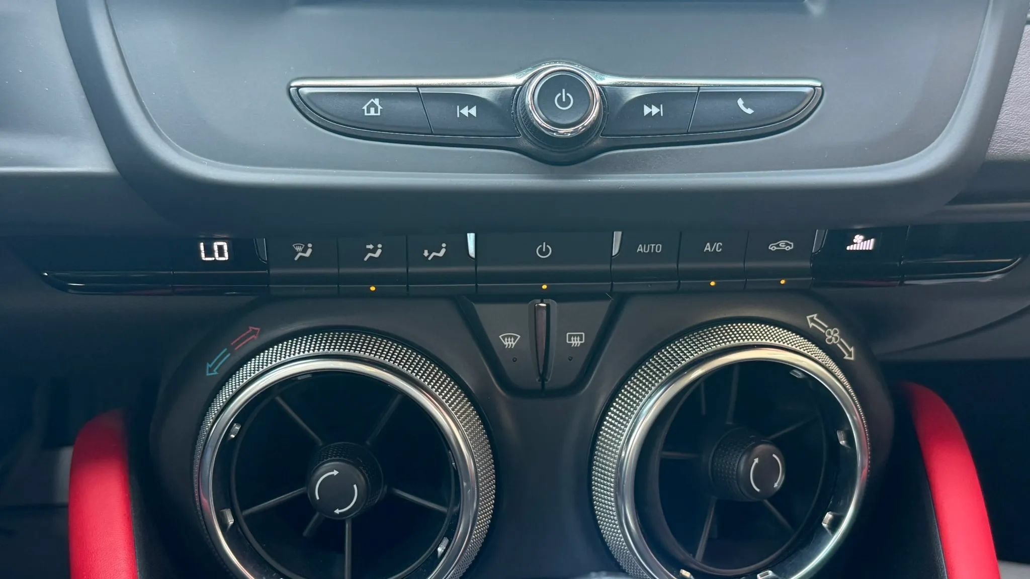 Used 2018 Chevrolet Camaro LS RWD image 18