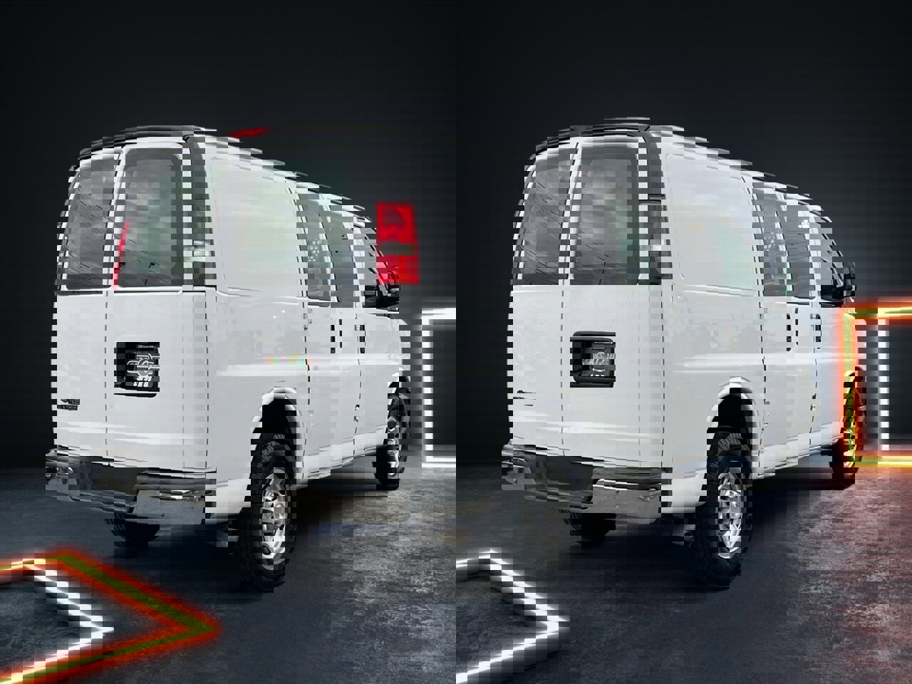 Used 2018 Chevrolet Express 2500 w/ Driver Convenience Package image 6