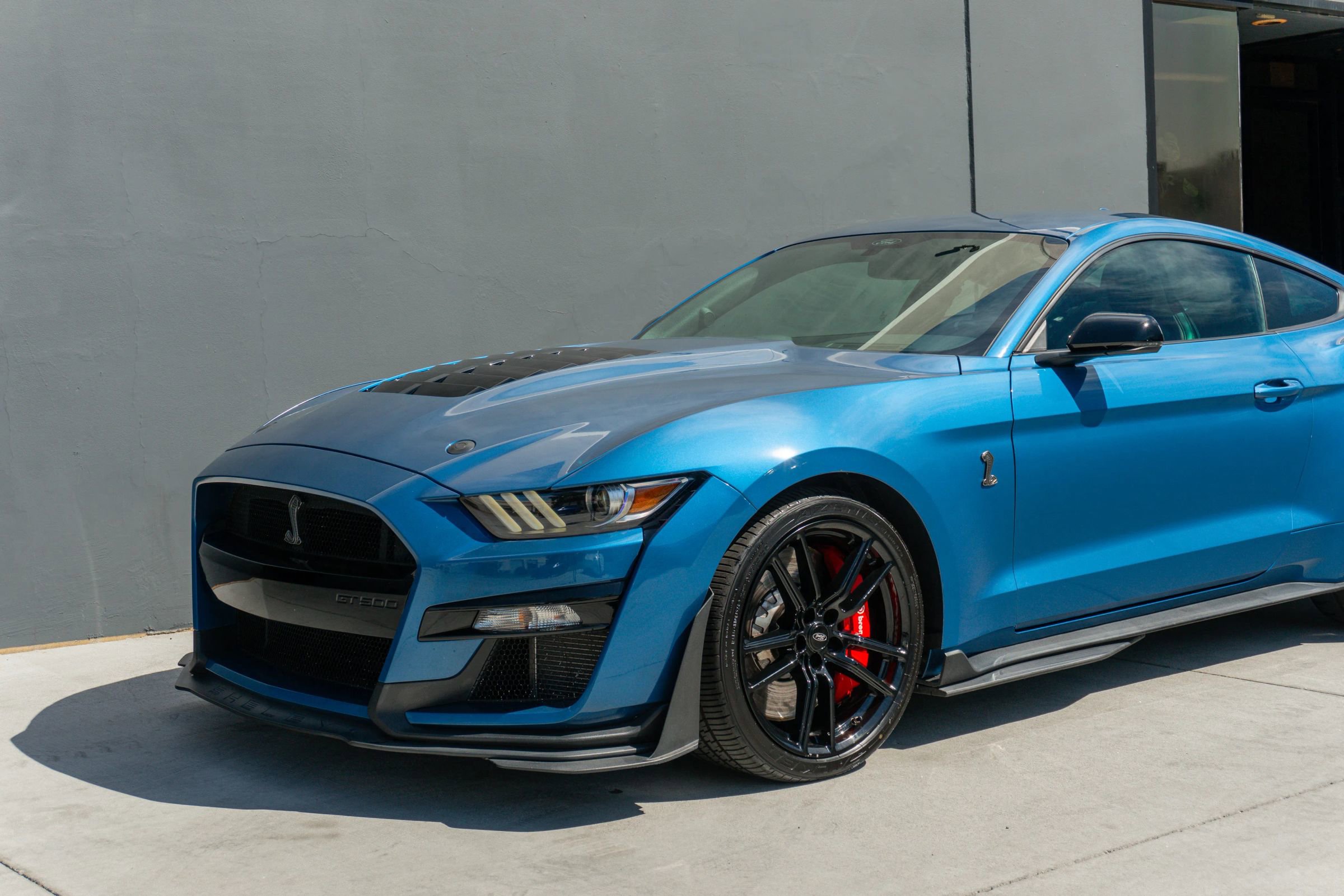 Used 2021 Ford Mustang Shelby GT500 w/ Technology Package RWD image 18