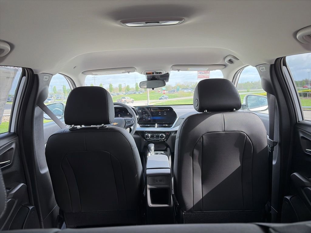 New 2026 Chevrolet Trax LT FWD image 33