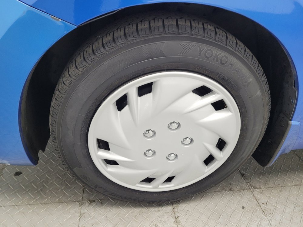 Used 2020 Nissan Versa S image 31