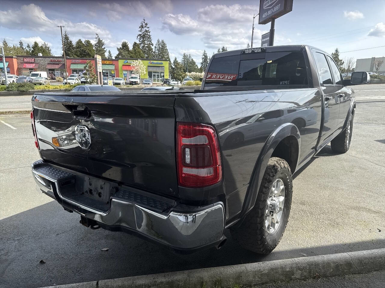 Used 2021 RAM 3500 Laramie AWD/4WD image 8