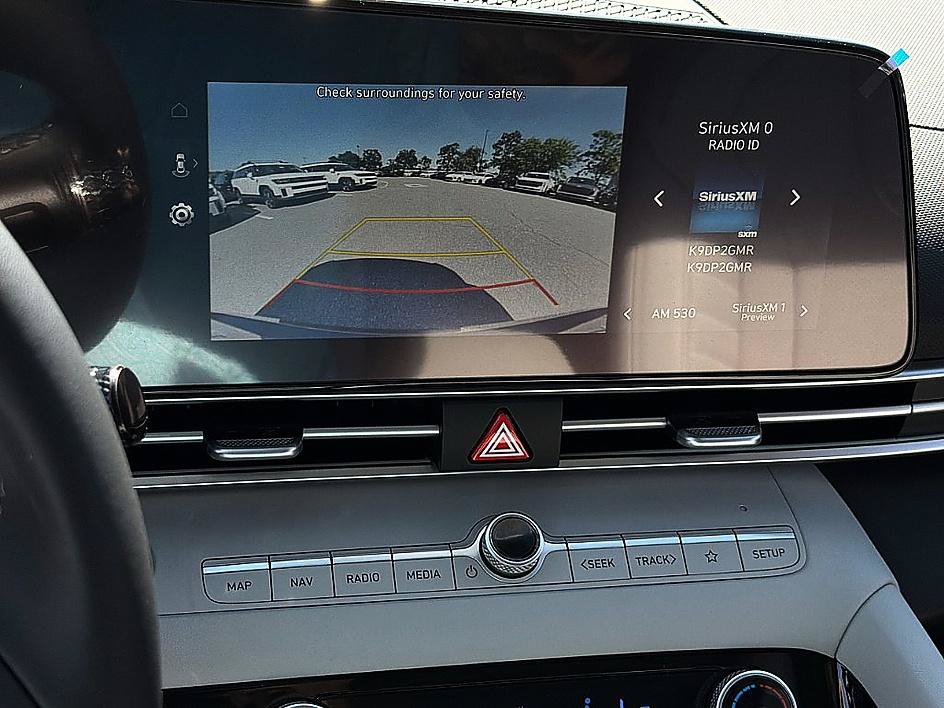 New 2026 Hyundai Elantra Limited FWD image 11