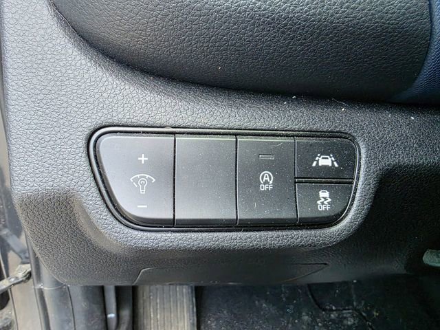 Used 2023 Kia Seltos S image 13