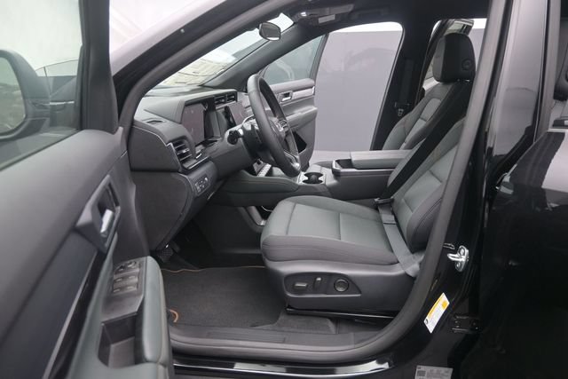 New 2026 GMC Terrain AT4 w/ LPO, Black Badging Package AWD/4WD image 10
