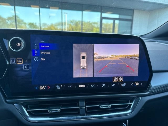 Used 2026 Chevrolet Equinox EV LT w/ Comfort Package AWD/4WD image 17