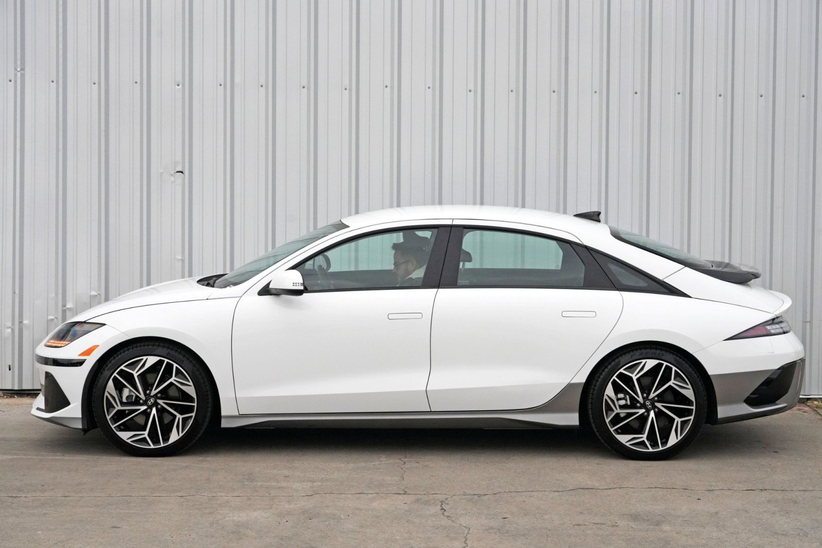 Used 2024 Hyundai Ioniq 6 SEL image 50